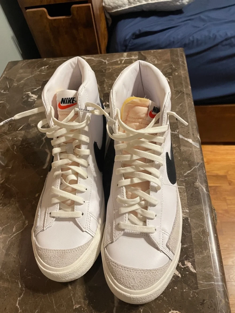 Nike Women’s Blazer Mid 77 - Picture 3 of 3